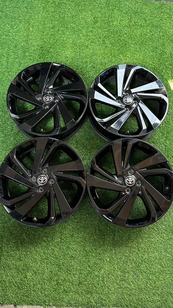 Velg Original Toyota Raize GR Sport Ring 17