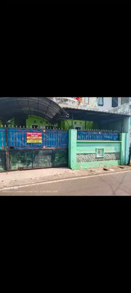 Dijual kost2an dua lantai di Sarangan Atas kel lookwaru Malang jatim