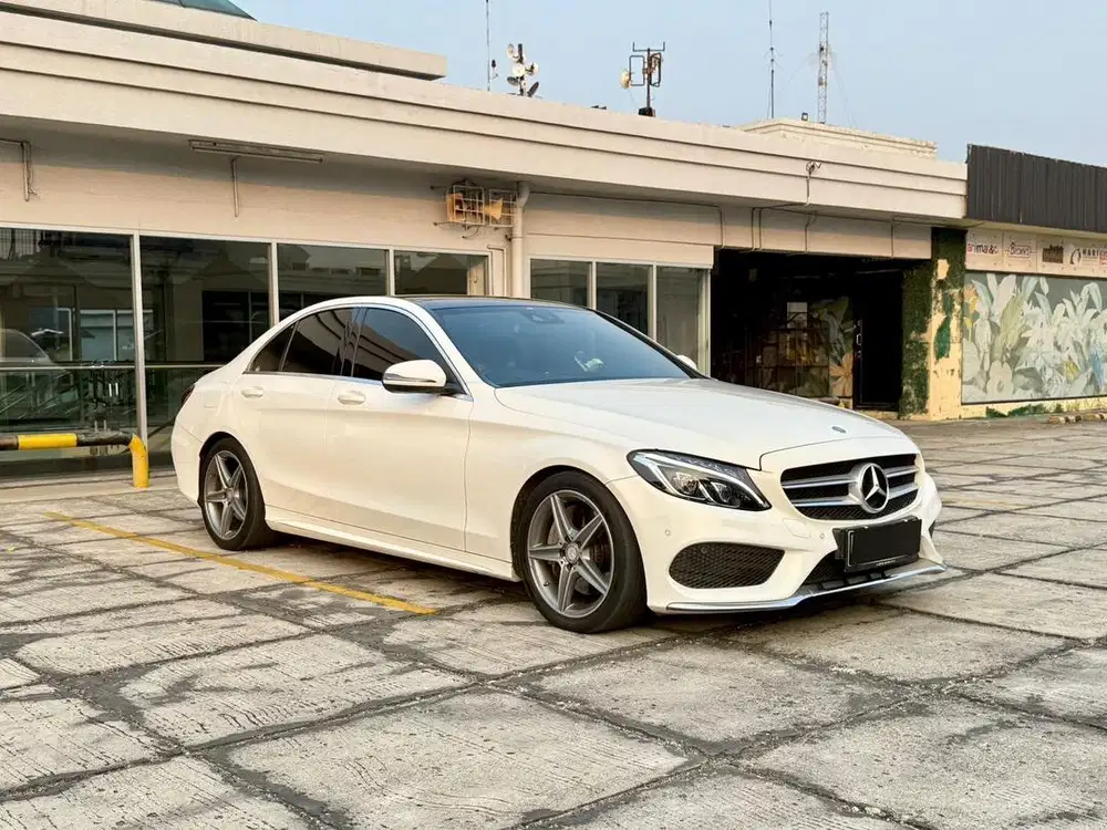 Mercedes Benz Mercy C250 AMG 2016 Low KM 83RB
