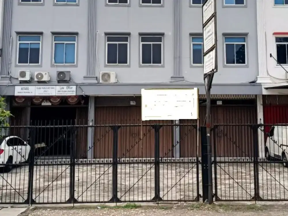 RUKO GANDENG 3 SIAP PAKAI DI KEDOYA KEBON JERUK JAKARTA BARAT