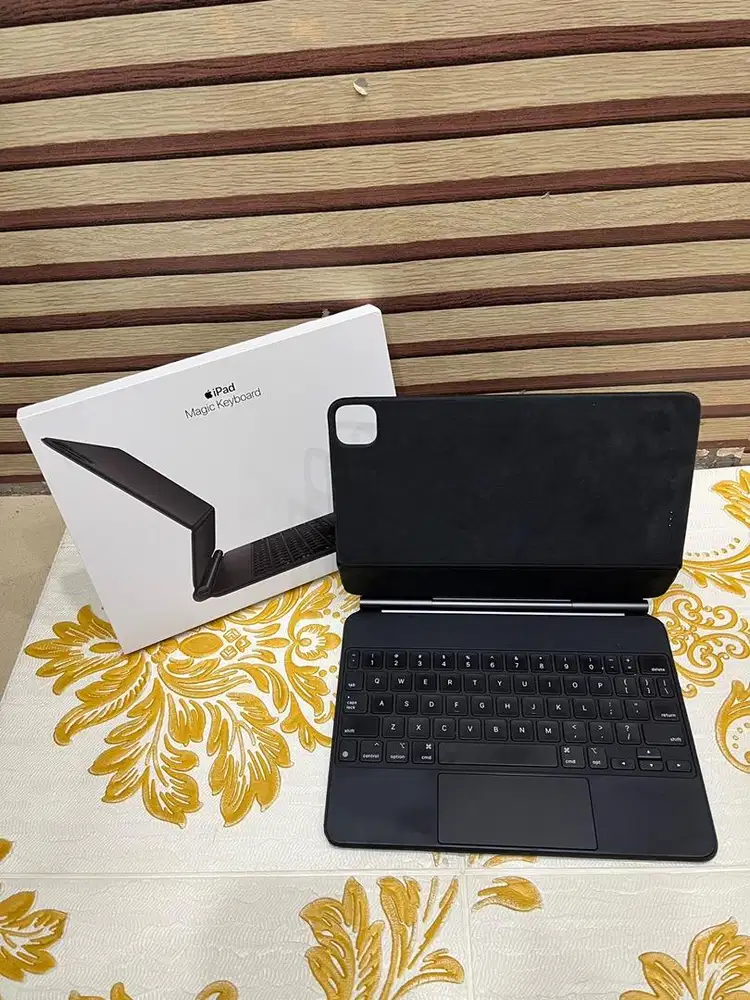 Apple Magic Keyboard 11 inch For Ipad Pro 2018/2020/M1/M2 Second Ori
