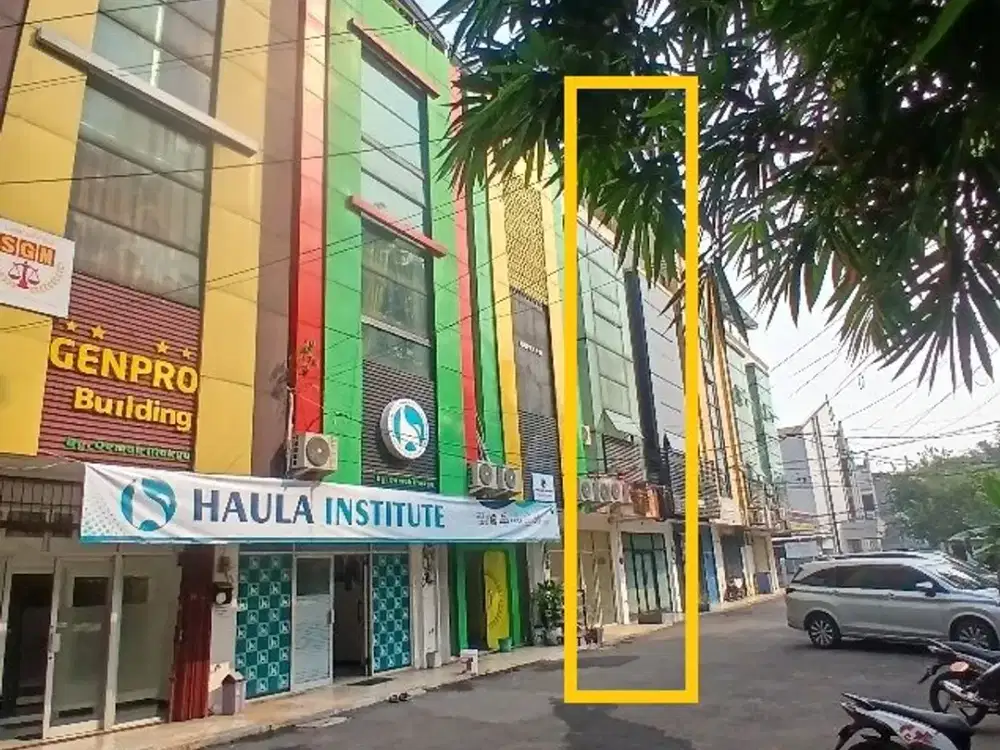 Disewakan Ruko 3,5 Lantai,Luas 225m2 di Kompleks Permata,  Jatinegara