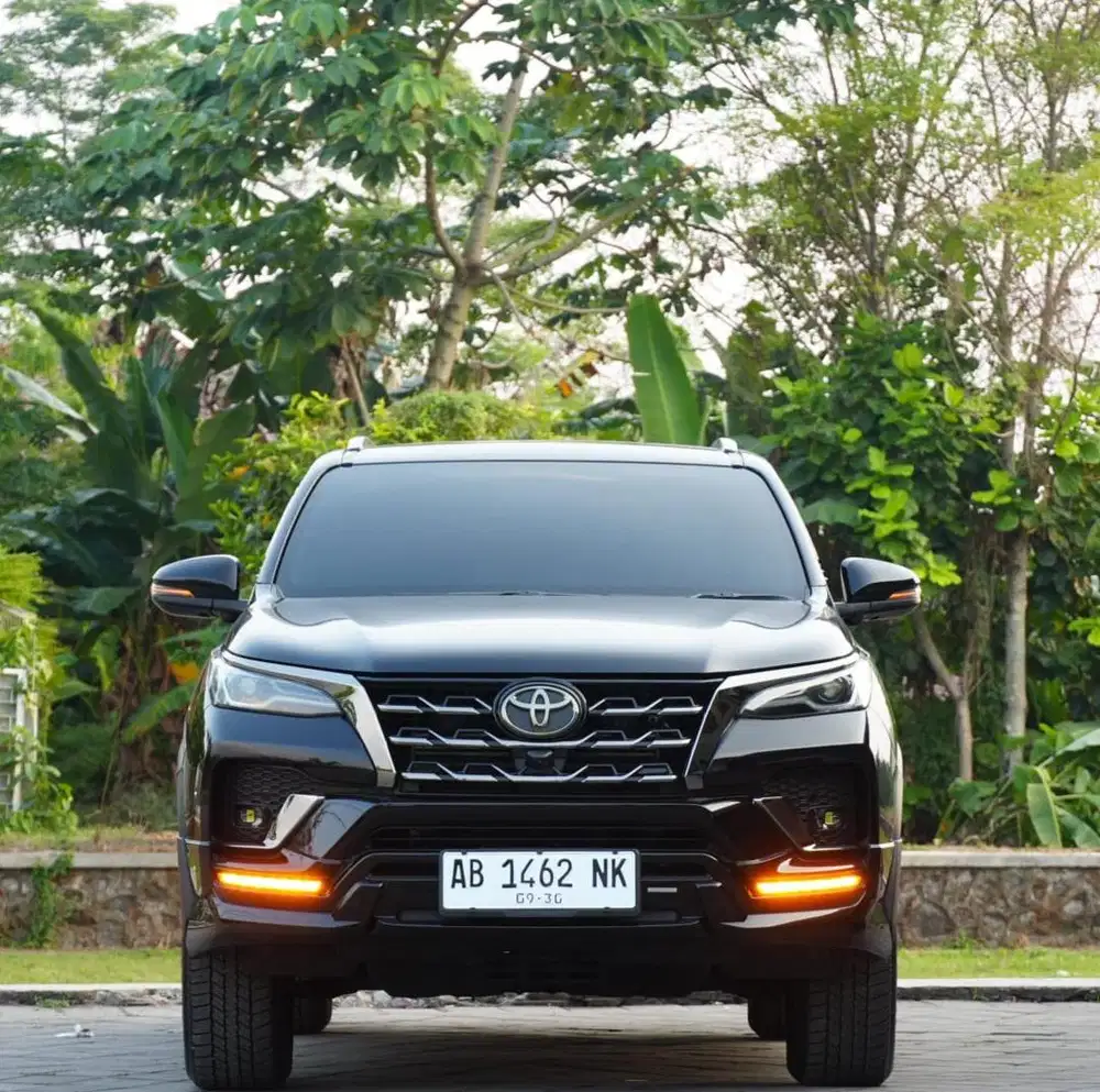 Fortuner GR 2022 km 26rb