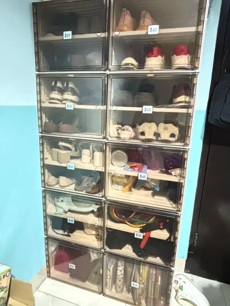 Antbox rak sepatu