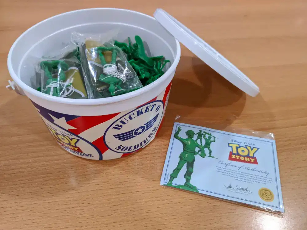 Bucket O solder toy story Thinkway toys signature collection