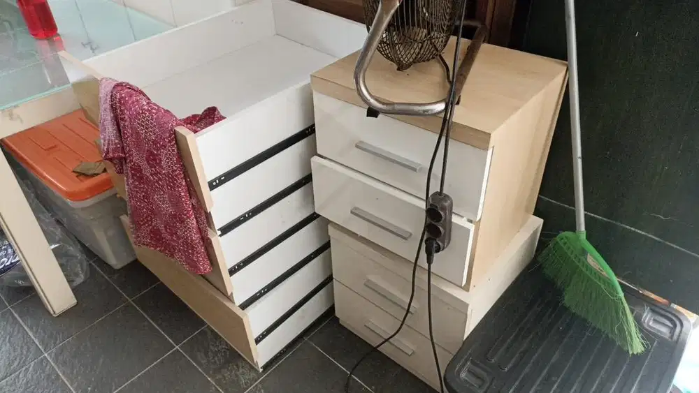 Furniture seken cuci gudang