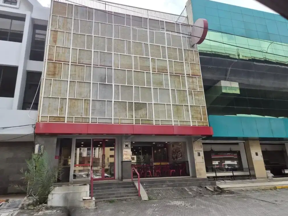 Ruko Gandeng Boulevard Barat Uku 10X20 Hdp Jalan Raya 3,5 LT Cocok untuk Segala Usaha
