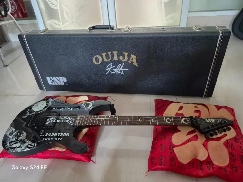 Jual Gitar Koleksi ESP LTD Ouija Kirk Hammet Signature - Black