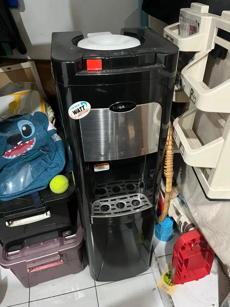 Dispenser sharp