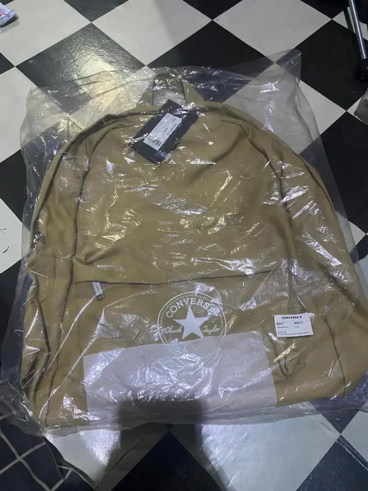 Backpack converse brown 2 slot BNWT (new)