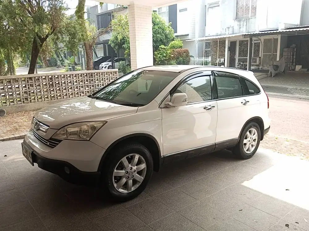 CRV 2.4 Putih Matic