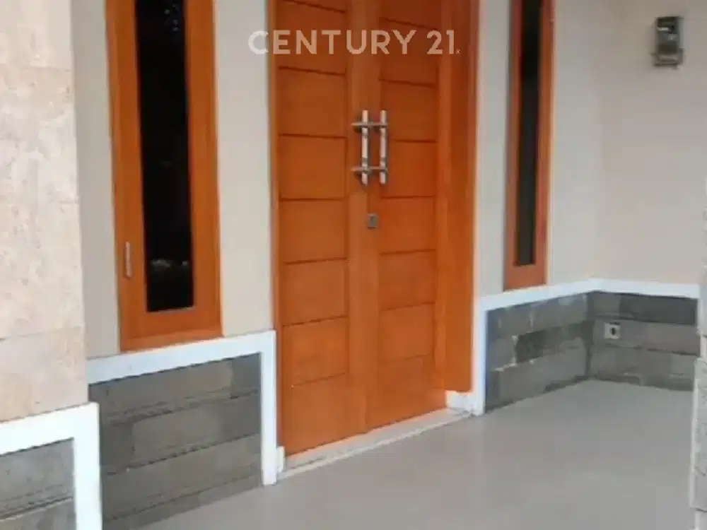 Rumah Cantik 5 Kamar Di Kompleks Sukamenak Indah, Bandung