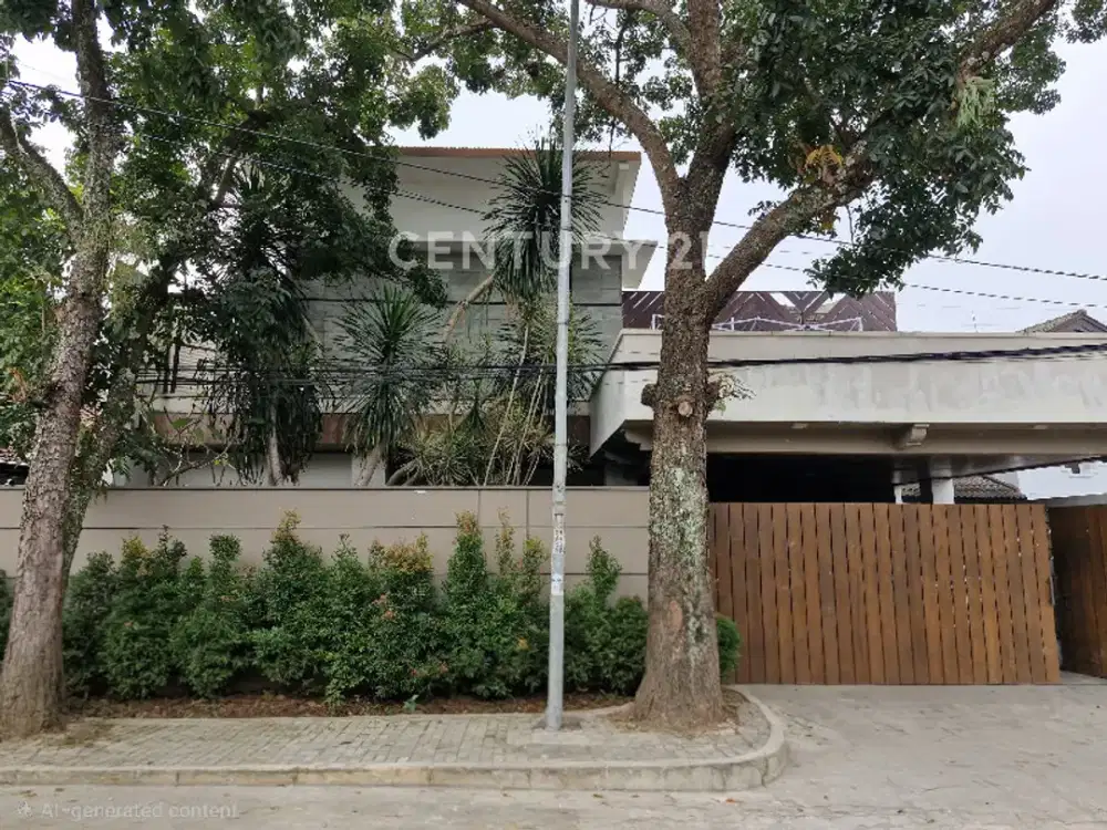 Rumah Mewah Dengan Mini Private Pool Di Buah Batu Bandung Pusat