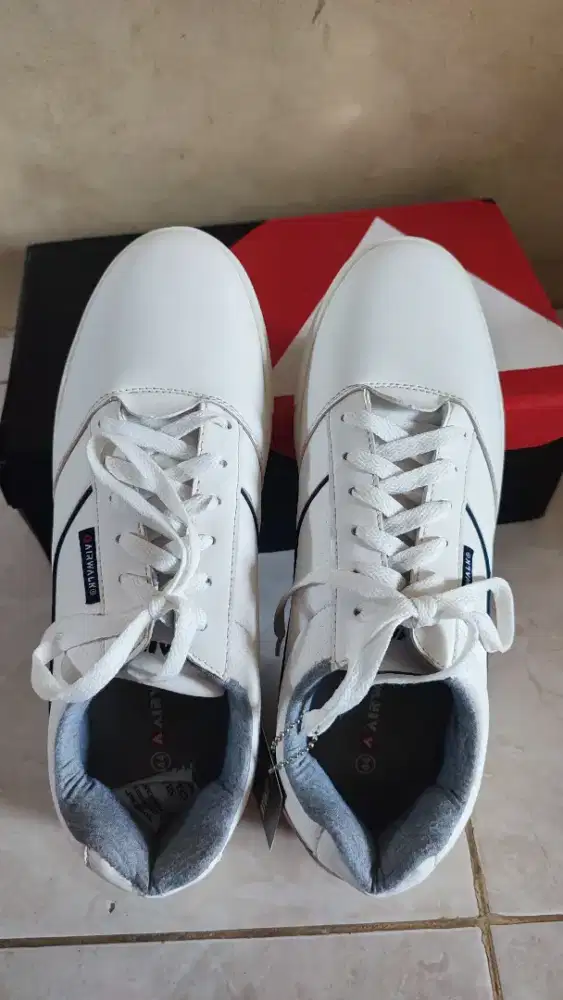 JUAL SEPATU MERK AIRWALK UK 44