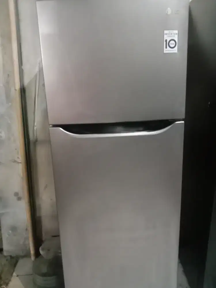 Kulkas 2 pintu LG ori