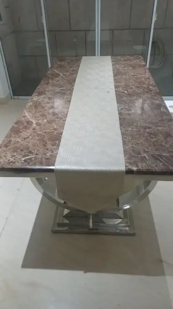 *Dining Table Marmer Uk.200 x100 x76 cm