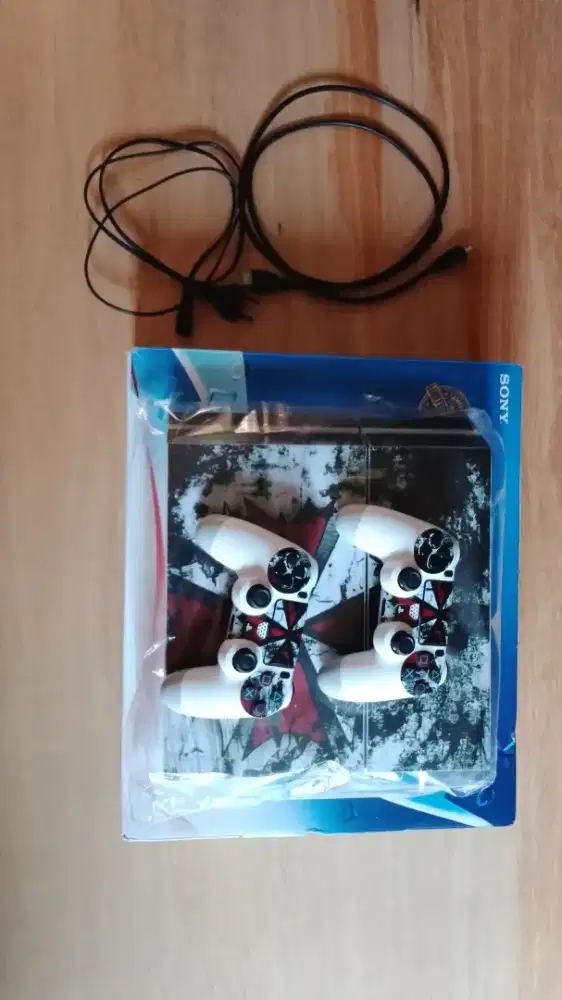 Dijual ps 4 fat ori disc version 1tb (bukan hen)