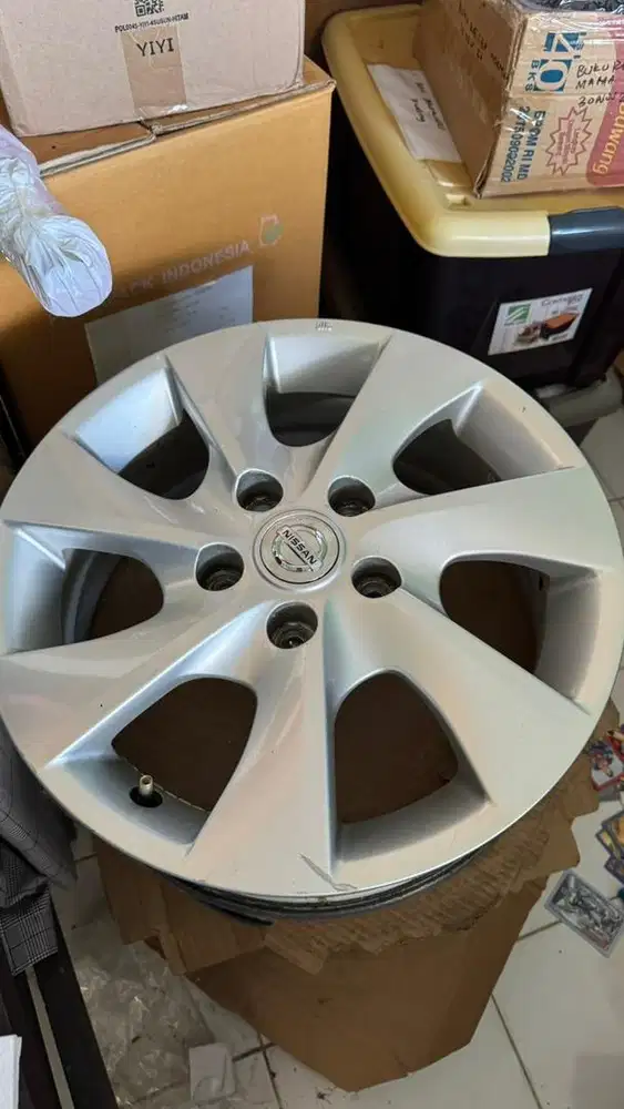 Velg original oem nissan serena c26 ring 16 et 45