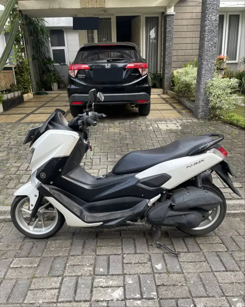 NMAX 2016 NON ABS [PUTIH] - KM DI BAWAH 50rb