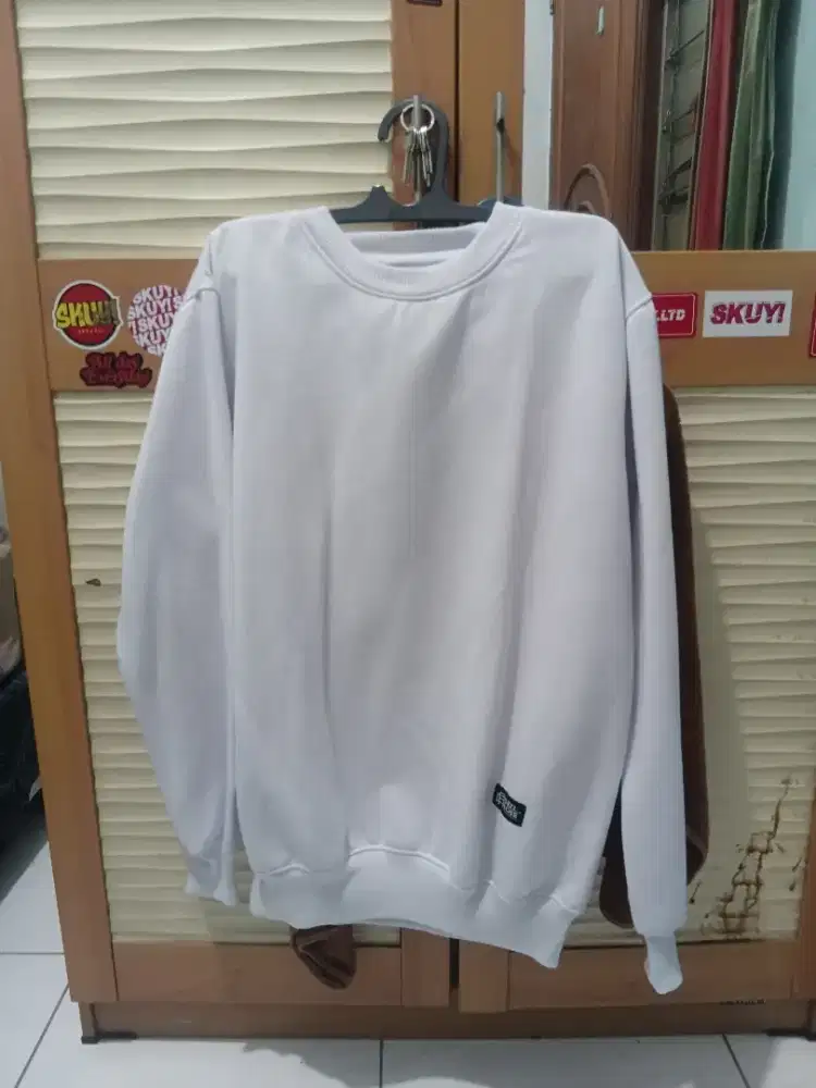 Dijual Sweater Pria