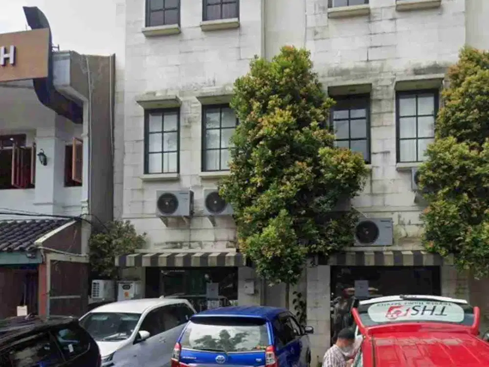 Disewakan Ruko 3 lt Raya Kemang Jakarta Selatan