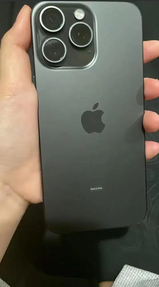 iPhone 15 Pro Max Like New – Mulus 99% – Fullset