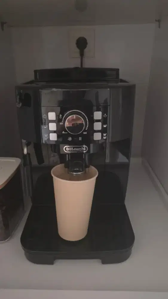 DeLonghi EC230.BK - Coffee Machine (Mesin Kopi)