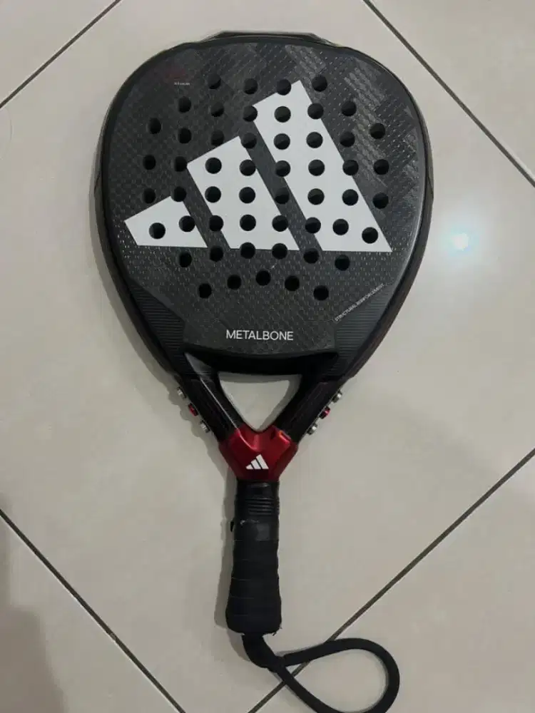 Adidas metal one carbone 3.3-raket padel