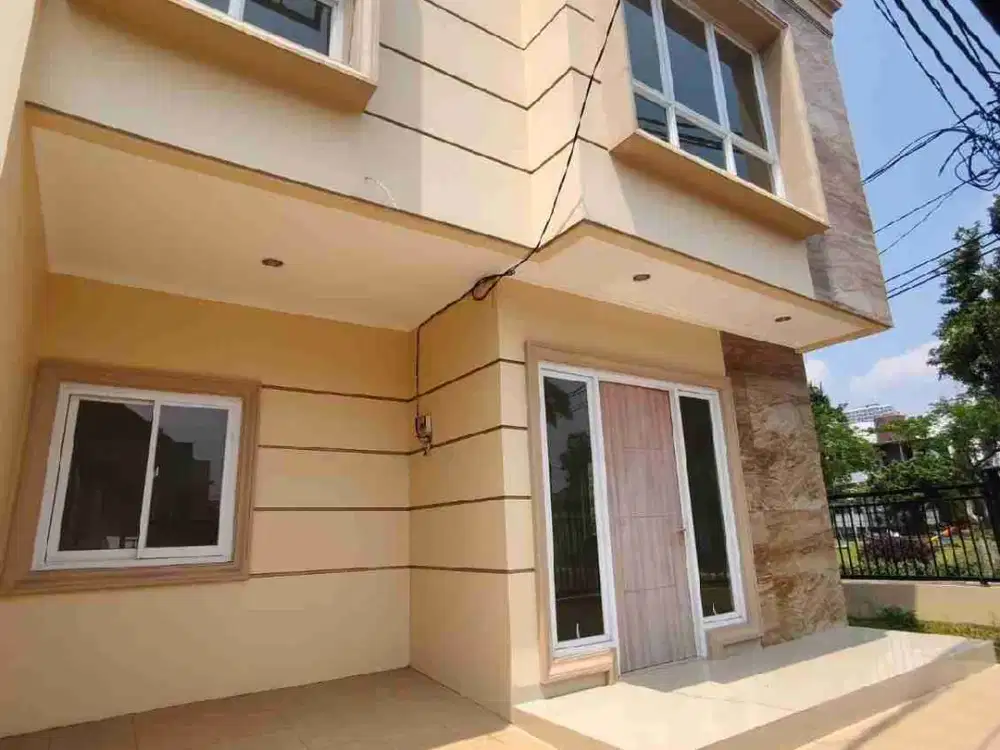 DIJUAL Rumah HOEK BRAND NEW SEKTOR 7A Gading Serpong