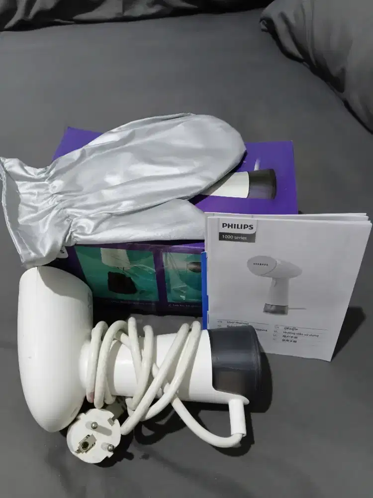 PHILIPS HANDHELD STEAMER