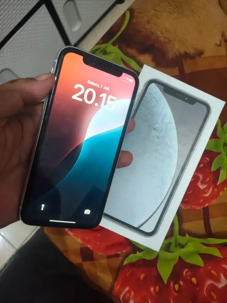 iPhone xr 128 Wifi only