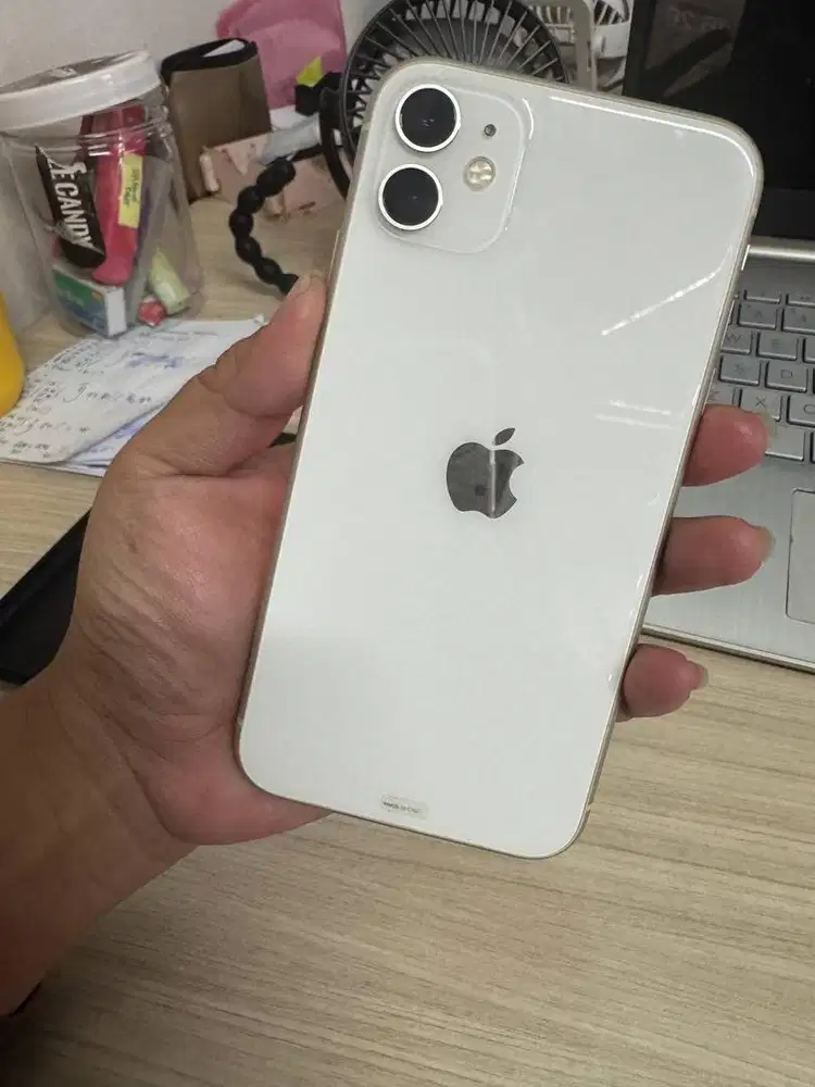 IPHONE 11 64Gb White (Ibox) (bekas)