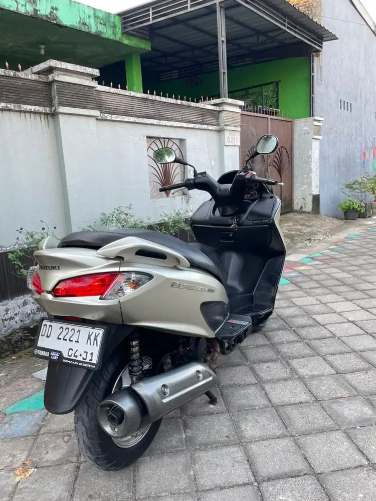 Suzuki burgman 200cc