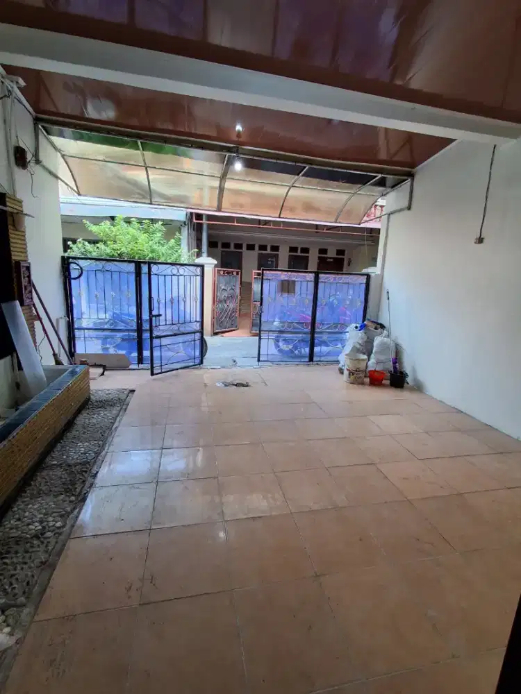 Rumah di kontrakan di cempaka putih barat