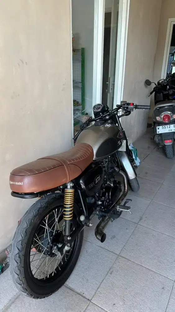 forsale kawasaki W175