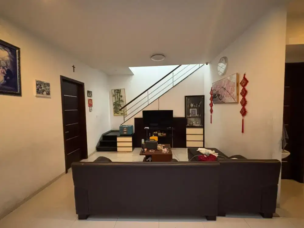 DIJUAL RUMAH SIAP HUNI TAMAN HOLIS INDAH BANDUNG, Harga Nego