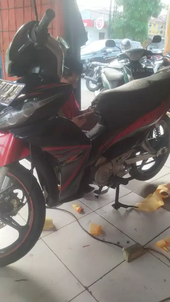 Jupiter Z 2010 mulus body mesin oke orisinil