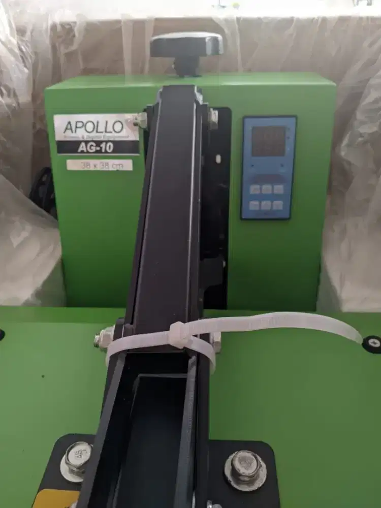Mesin. Laminating