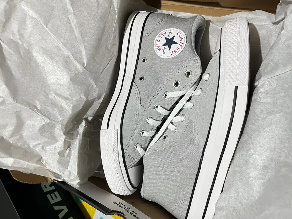 converse masih baruuu beli di store langsung