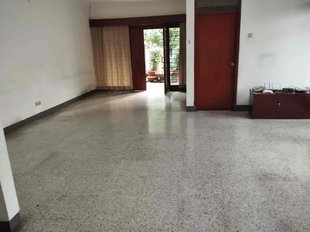 FOR RENT
RUMAH DADALI

Lt 223
Lb 200
kt 4
km 3
PDAM
jetpum
2200wt
garasi 1
carport 1
SHM

HRG 85jt/thn