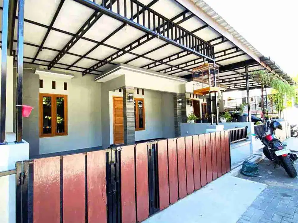 rumah cantik di perumahan cluster Gentan Purbayan