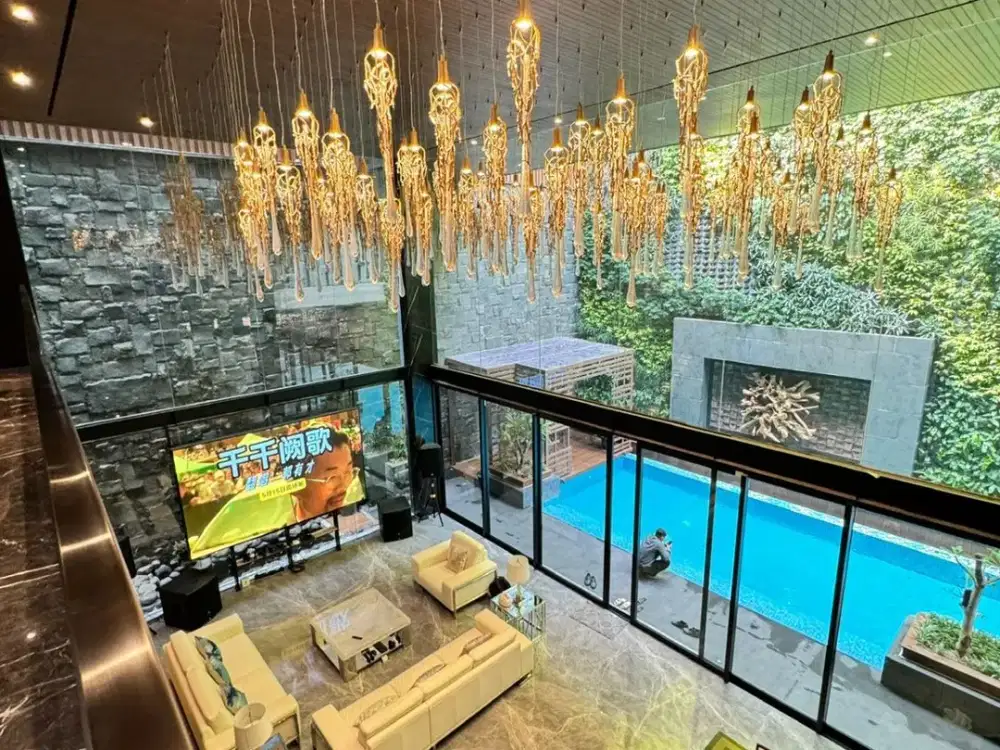 DiJual Rumah 4 Lantai di Trimaran permai PIK