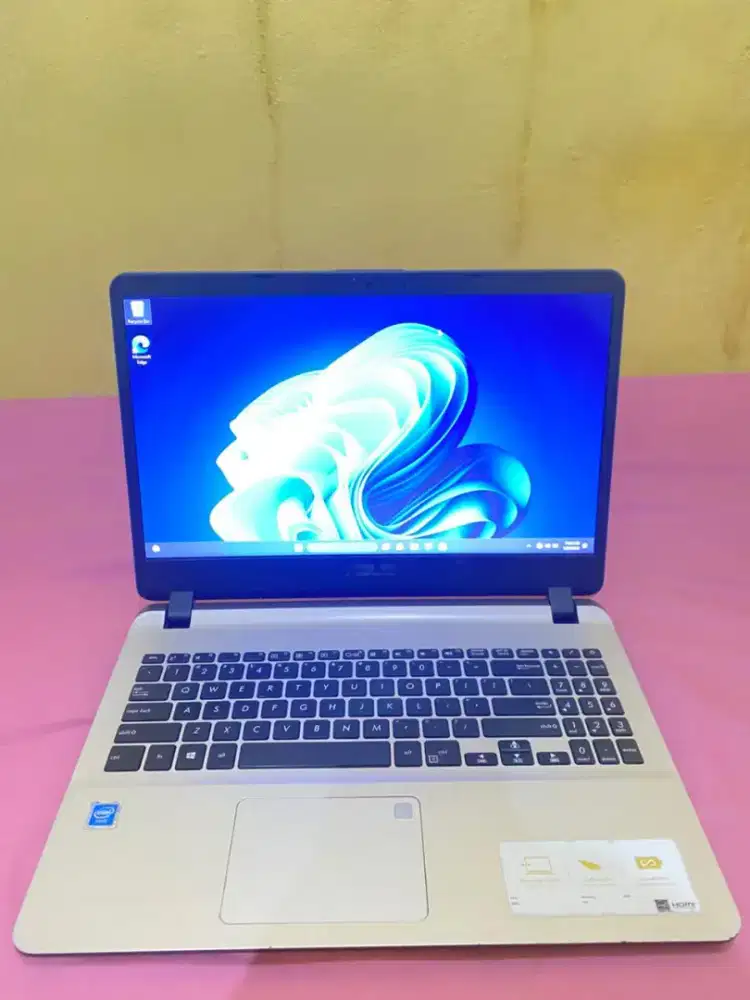 Laptop Asus vivobok 15 x507MA