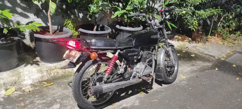 Honda gl 100 tahun 1990