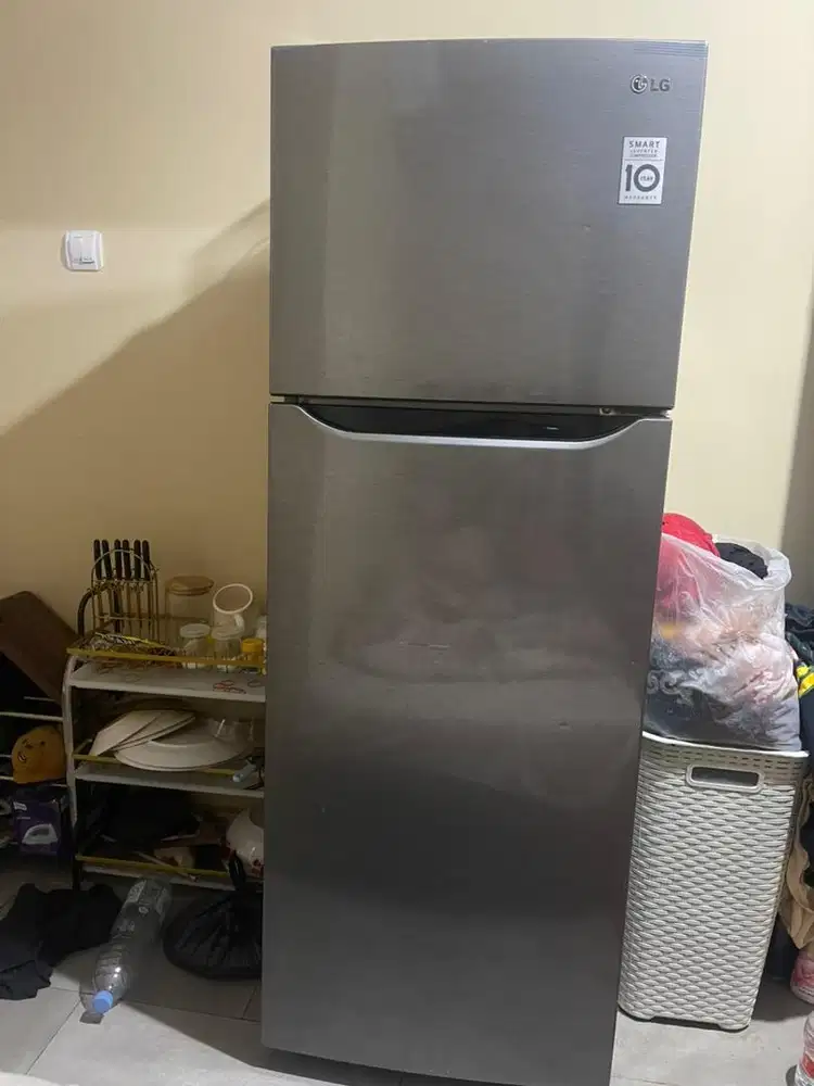 Kulkas 2 pintu lg inverter