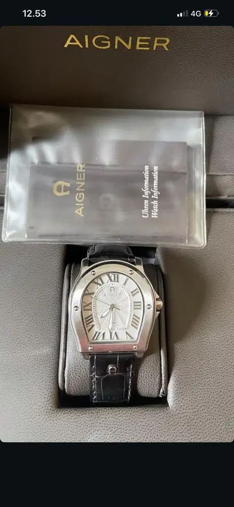 Jam tangan pria Aigner signa