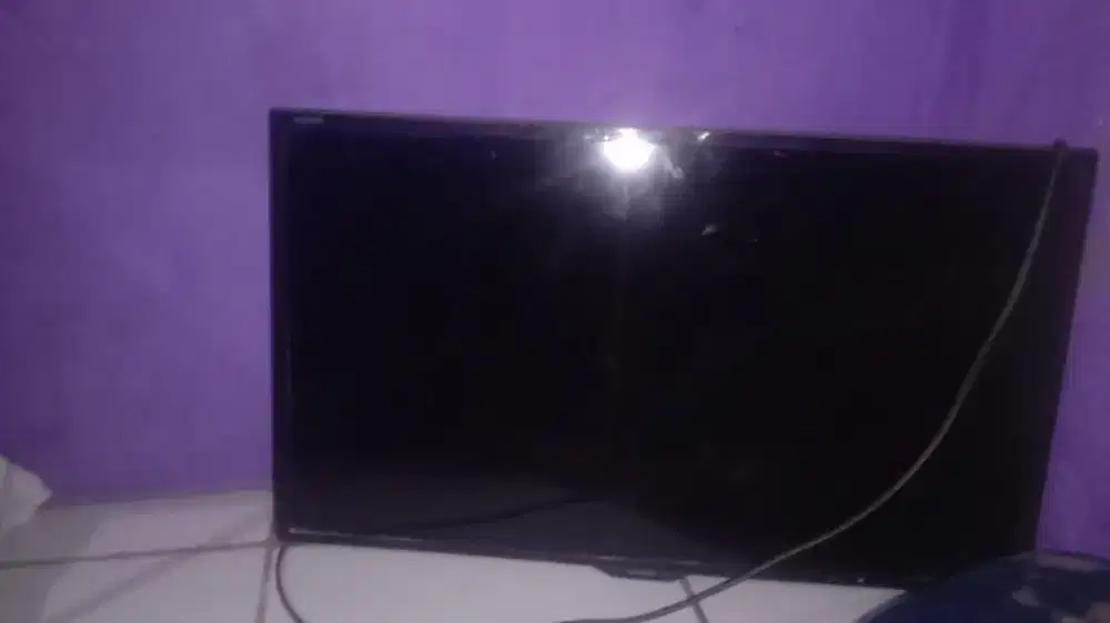 Dijual tv LED merk Sharp 21 inch