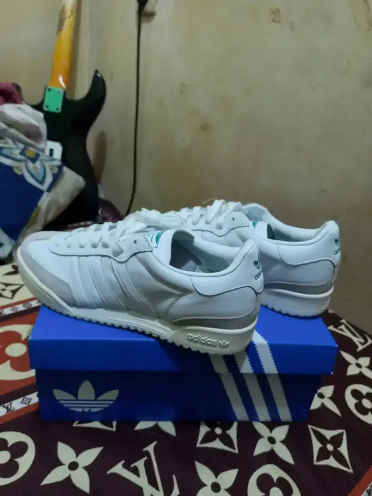 Adidas Tango Magnum original size 42
