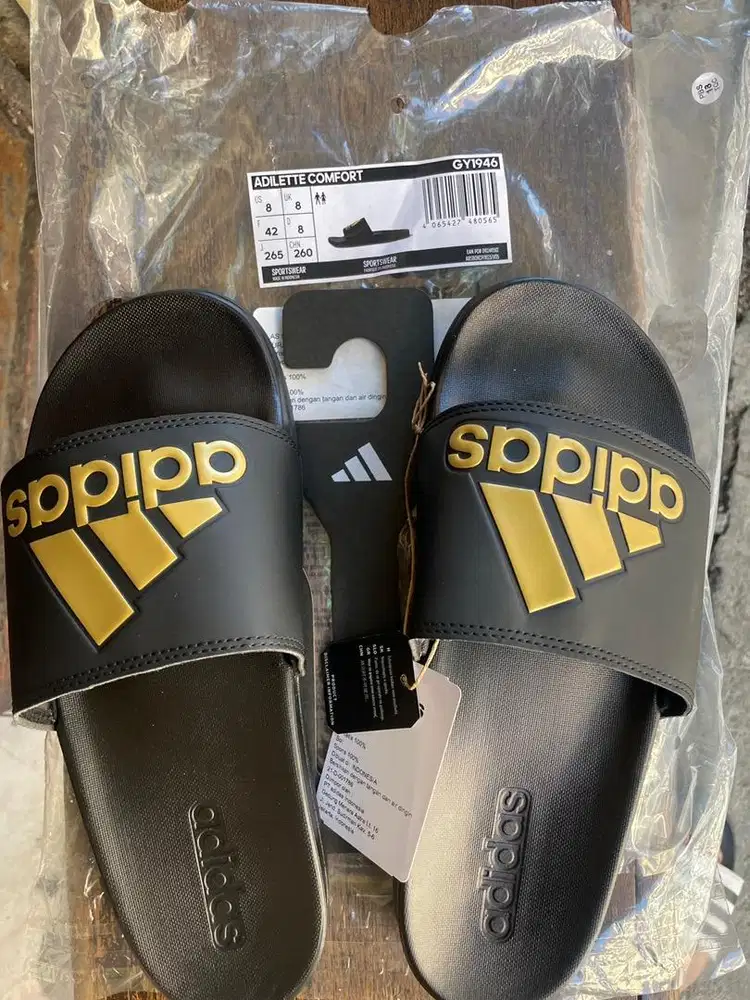 Sandal adidas comfort gold