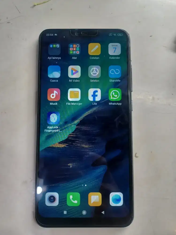 Hp bekas MI 8 Lite 6/128